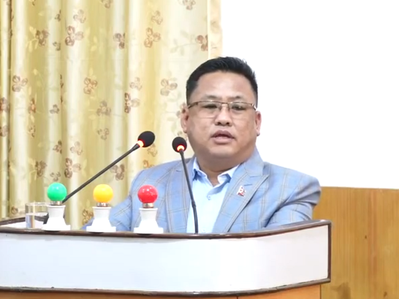 प्रदेश १ : मन्त्री आङ्बुहाङले प्रस्तुत गरे सिद्धान्त र प्राथमिकता, सबैलाई कोरोना खोपको व्यवस्था गरिने